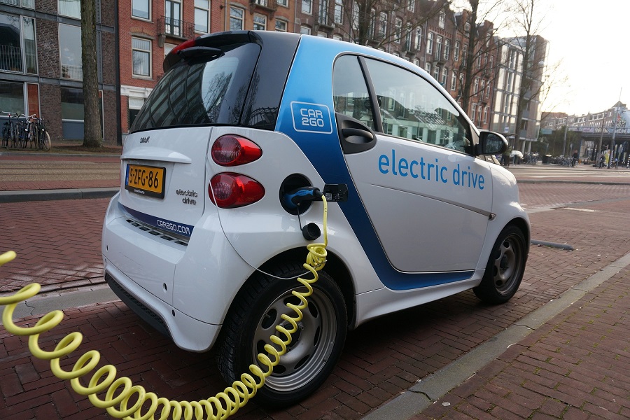 Faut-il investir dans un véhicule électrique en 2021?